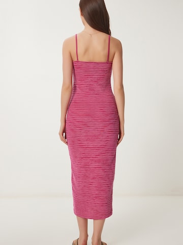Happiness İstanbul Kleid in Pink