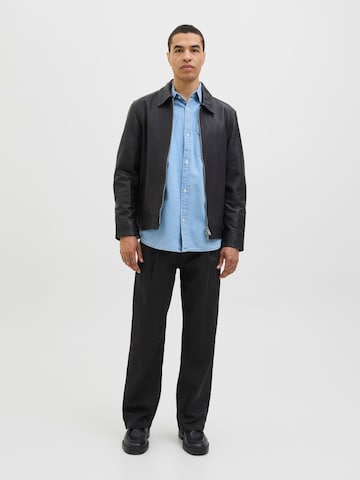 Wide leg Pantaloni con piega frontale di JACK & JONES in nero