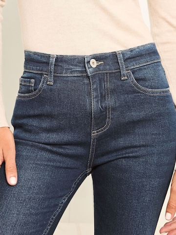 Lipsy Flared Jeans in Blue