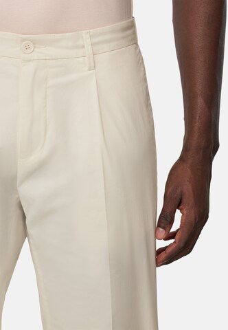 Coupe slim Pantalon à pince Boggi Milano en blanc