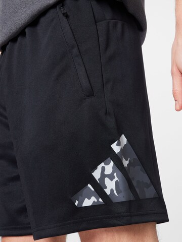 ADIDAS PERFORMANCE Regular Sportshorts 'Train Essentials Seasonal ' in Schwarz