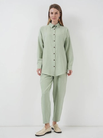 Bigdart Pantsuit in Green: front