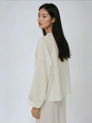 Hiccup - Blusa em branco
