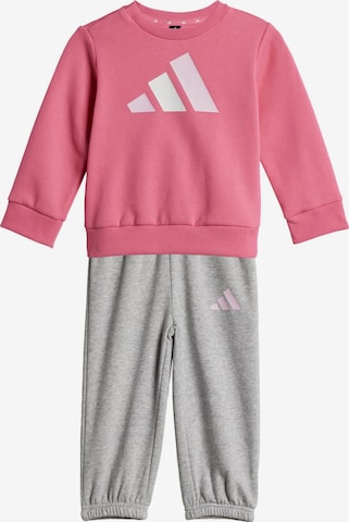 ADIDAS SPORTSWEAR Trainingspak 'Essentials' in Zwart: voorkant