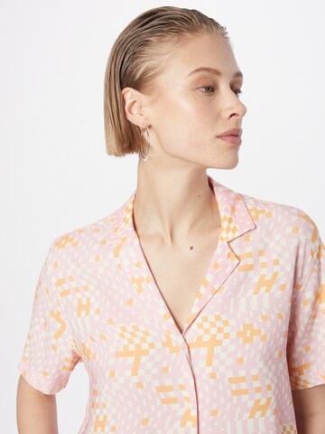 Brava Fabrics Blouse 'Dizzy Aloha' in Roze