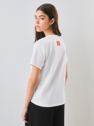 Tricou 'Devil Wears Prada' de la Next pe alb