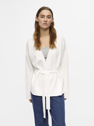 Cardigan 'REYNARD' OBJECT en blanc : devant