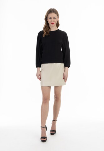 faina Shirt in Black