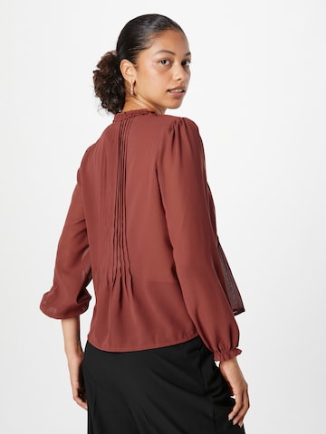 ABOUT YOU - Blusa 'Agathe' em vermelho