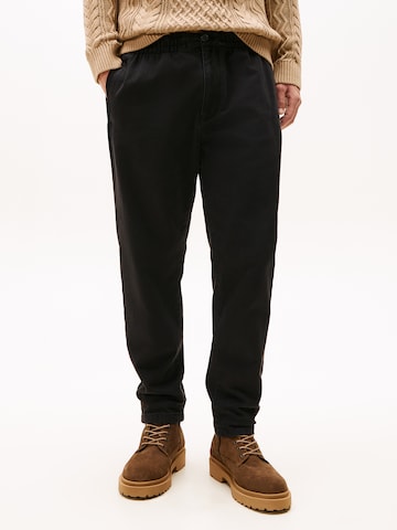 Baggy Pantaloni 'ISAAC' di Tommy Jeans in nero: frontale