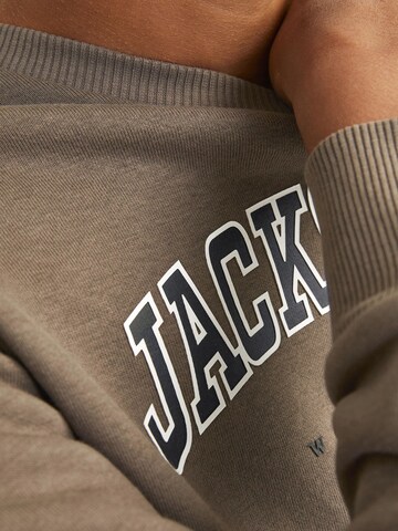 Jack & Jones Junior Sweatshirt in Bruin