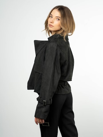 IYITO Tussenjas 'IYYoana' in Zwart