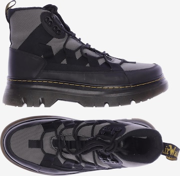 Dr. Martens Stiefel 45 in Schwarz: predná strana