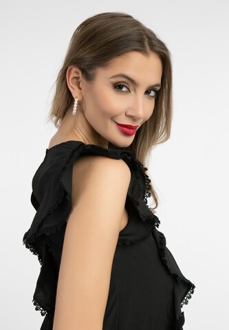 Rochie de la faina pe negru