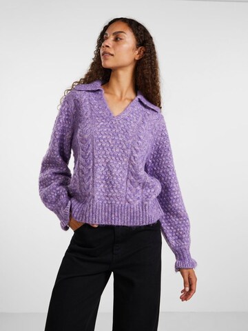 Pull-over YAS en violet : devant