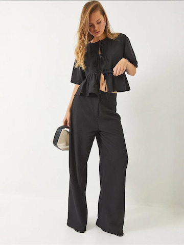 Bianco Lucci - Calças de fato em preto: frente