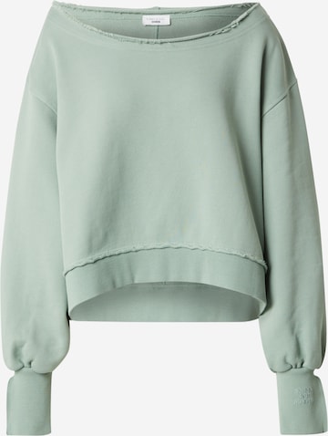 Kamila Šikl - Sudadera en verde: frente