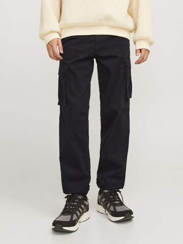 aprel Tapered Cargo trousers in Black: front