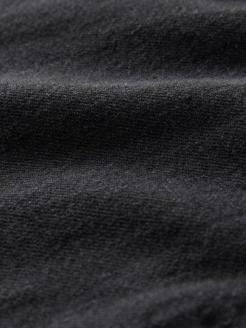 Robe Next en noir