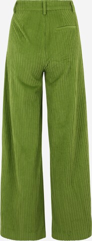 žalia Gestuz Plačios klešnės Klostuotos kelnės 'Megan'