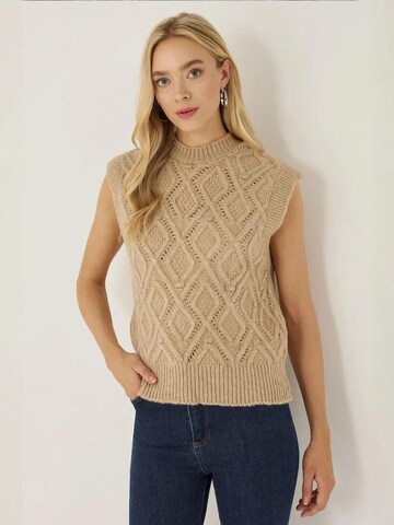Hiccup Vest in Beige: front
