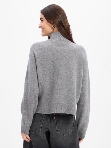 Pull-over 'Lyzima' DRYKORN en gris