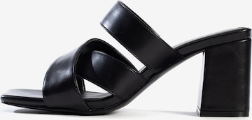 Celena Mule 'Connie' in Black: front