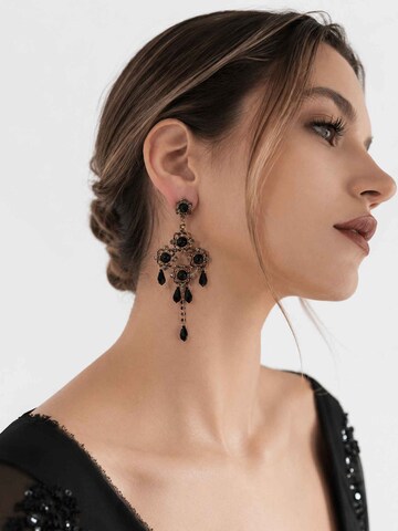 RteRme Ohrringe 'Elvina Baroque Floral Crystal Earring'‌‌‌‌ in Schwarz