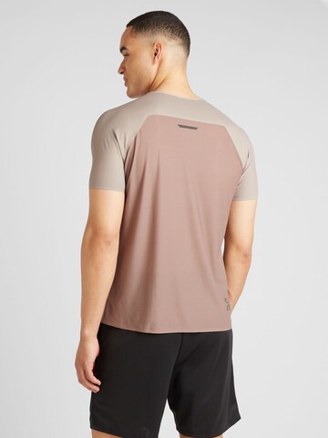 On Performance shirt in Grey