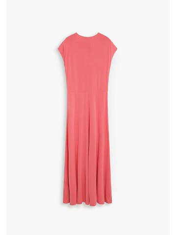 Rochie de la Scalpers pe roșu: spate