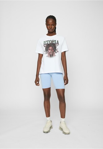 Mister Tee - Camiseta 'Utopia' en blanco