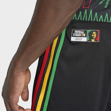 ADIDAS PERFORMANCE - Loosefit Pantalón deportivo 'Jamaika 26 x Bob Marley' en negro