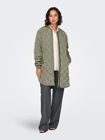 Manteau mi-saison 'JESSICA' ONLY en vert : devant