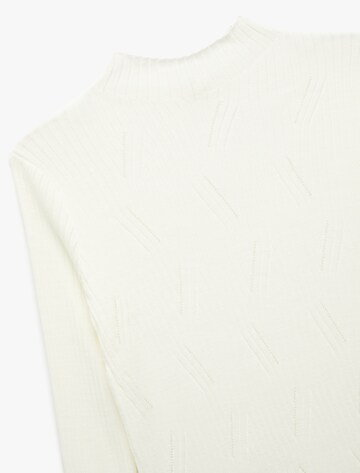 Koton Pullover in Weiß