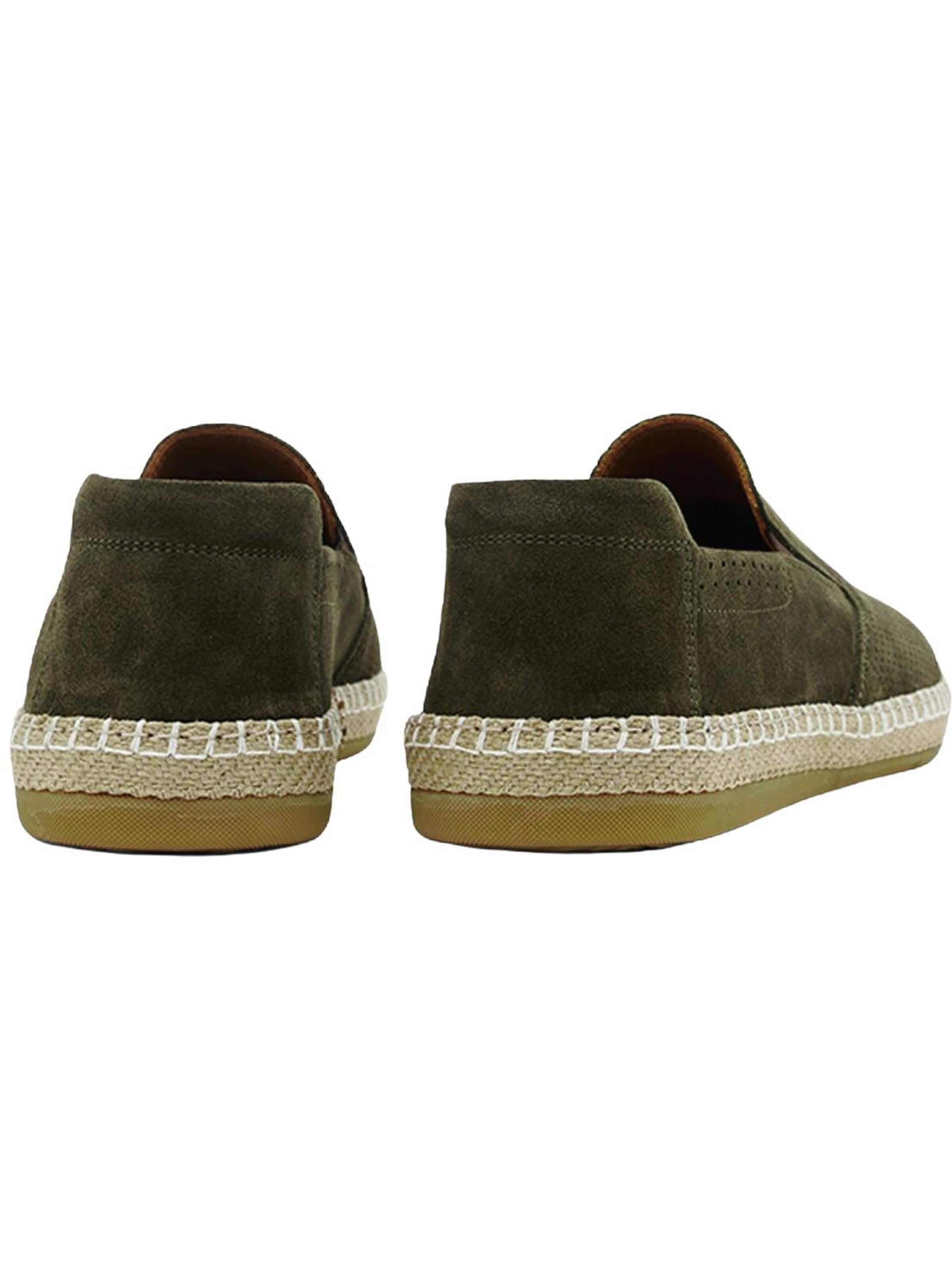 Desa Slip-ons in Green