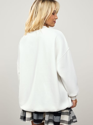 Next Sweatshirt 'Nirvana' in Weiß