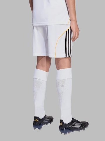 Regular Pantaloni sport 'Real Madrid 2025/2026' de la ADIDAS PERFORMANCE pe alb