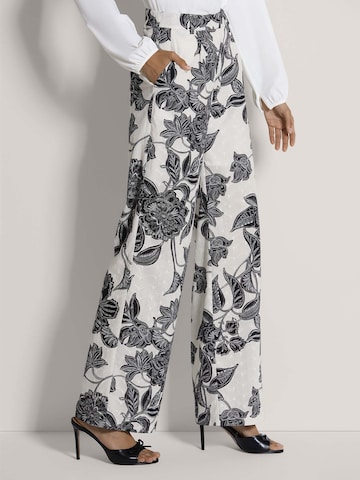 Loosefit Pantalon à pince MADELEINE en blanc