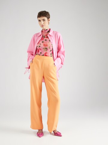 PIECES Wide leg Broek 'PCBOZZY' in Oranje