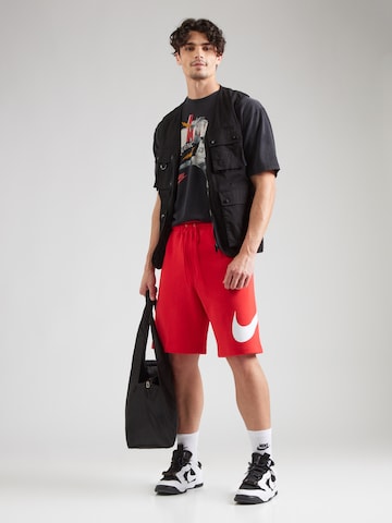 Largi Pantaloni 'CLUB' de la Nike Sportswear pe roșu