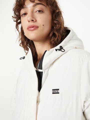 LEVI'S ® Wintermantel 'Larkin Puffer Mid' in Weiß