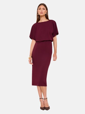 Lipsy Рокля в червено: отпред