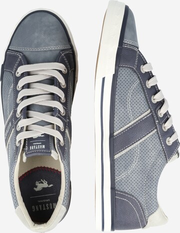 Sneaker bassa di MUSTANG in blu