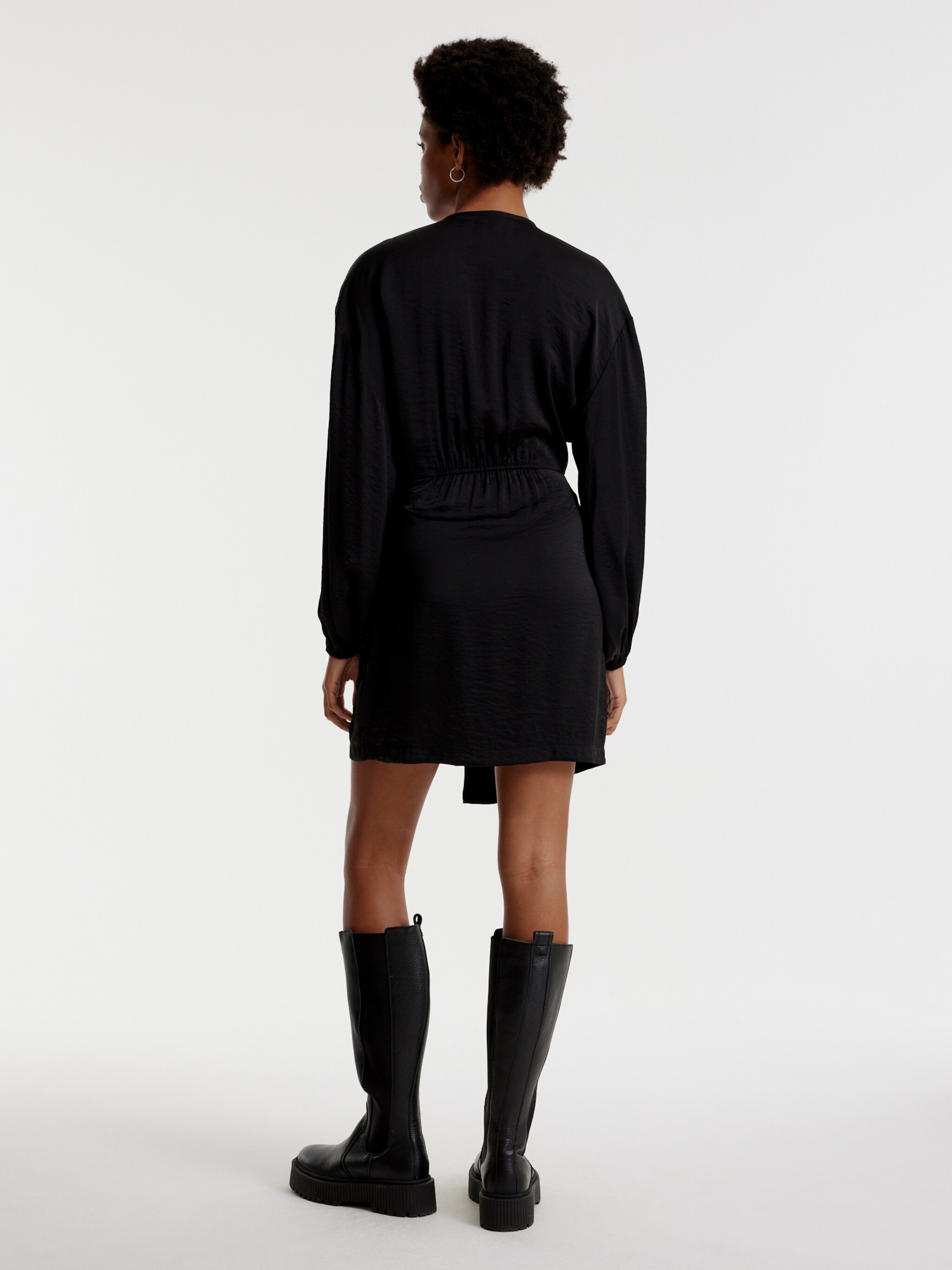 EDITED Producten Jurk 'Qara' Zwart