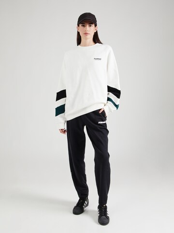 Hummel Sportsweatshirt in Wit