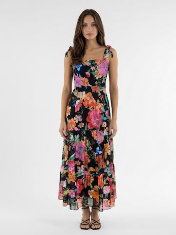 Introvertie VIENNA - Vestido de verano 'Girl Got Pockets Silk Linen Shirred Maxi Dress' en negro: frente