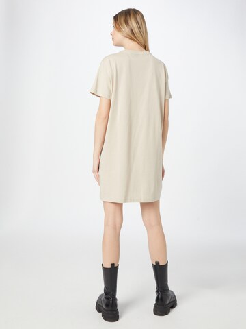 VERO MODA - Vestido talla grande 'Pia' en beige