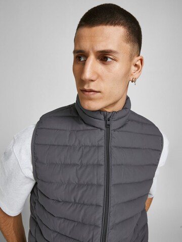 Gilet di JACK & JONES in grigio