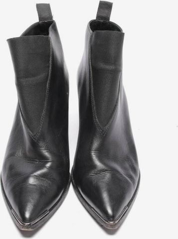 Acne Dress Boots in 38 in Black