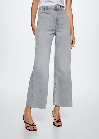 MANGO Flared Jeans 'Catherin' in Grijs: voorkant